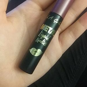 Metal lip stick